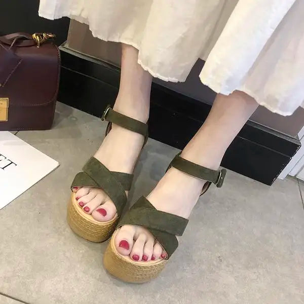 Levoire | Tendance, Confortable Talons Compensés Boho Pour Femmes Avec Sangles Vert