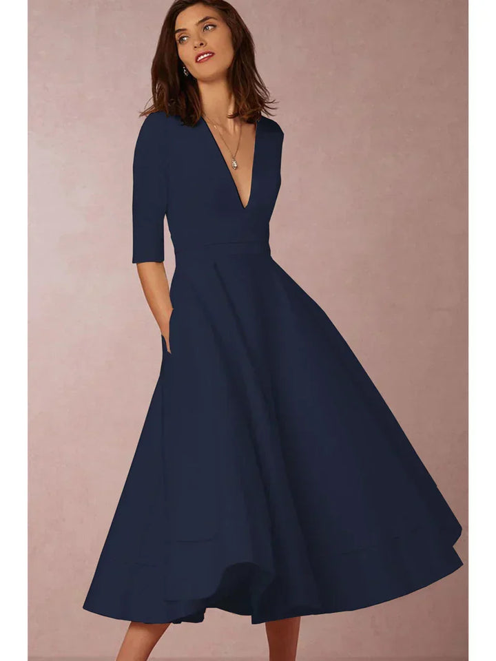 Levoire | Robe Midi Élégante En A Bleu marine