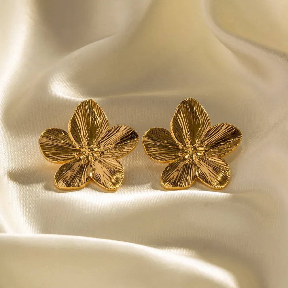 Levoire | Boucles D'Oreilles En Fleurs Dorées De Vendange Élégante
