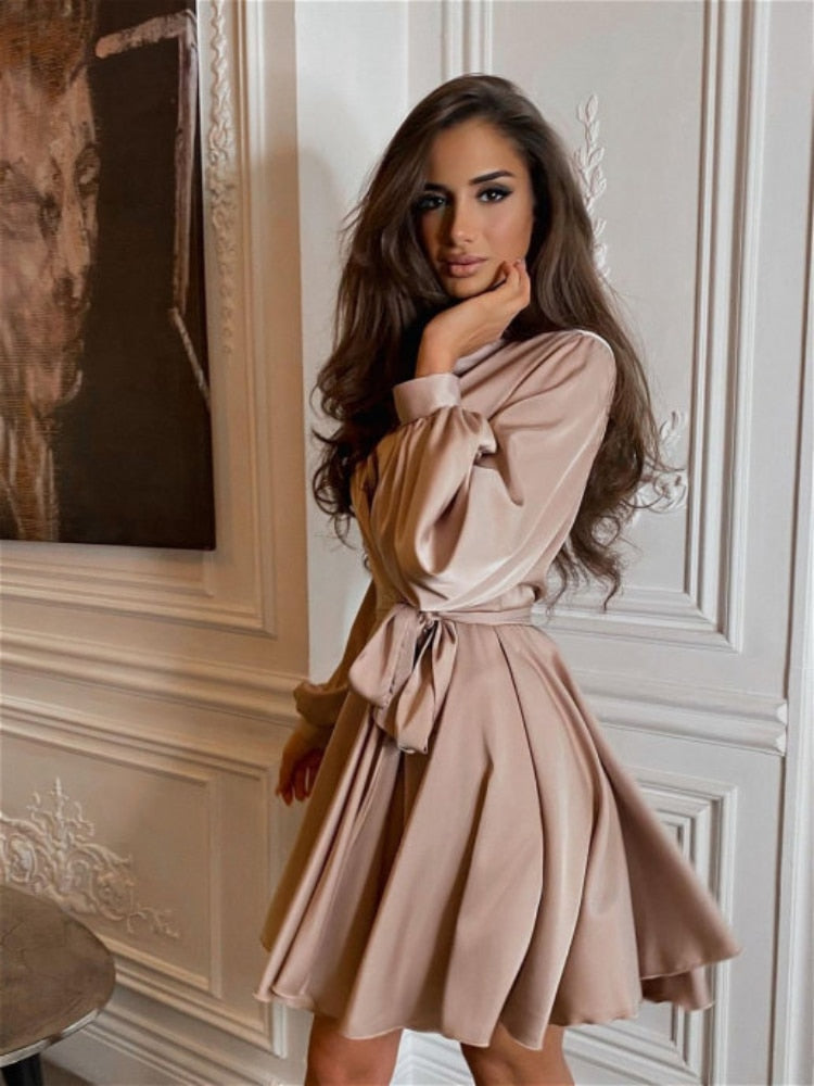 Levoire | Robe en satin chic pour toutes vos occasions festives