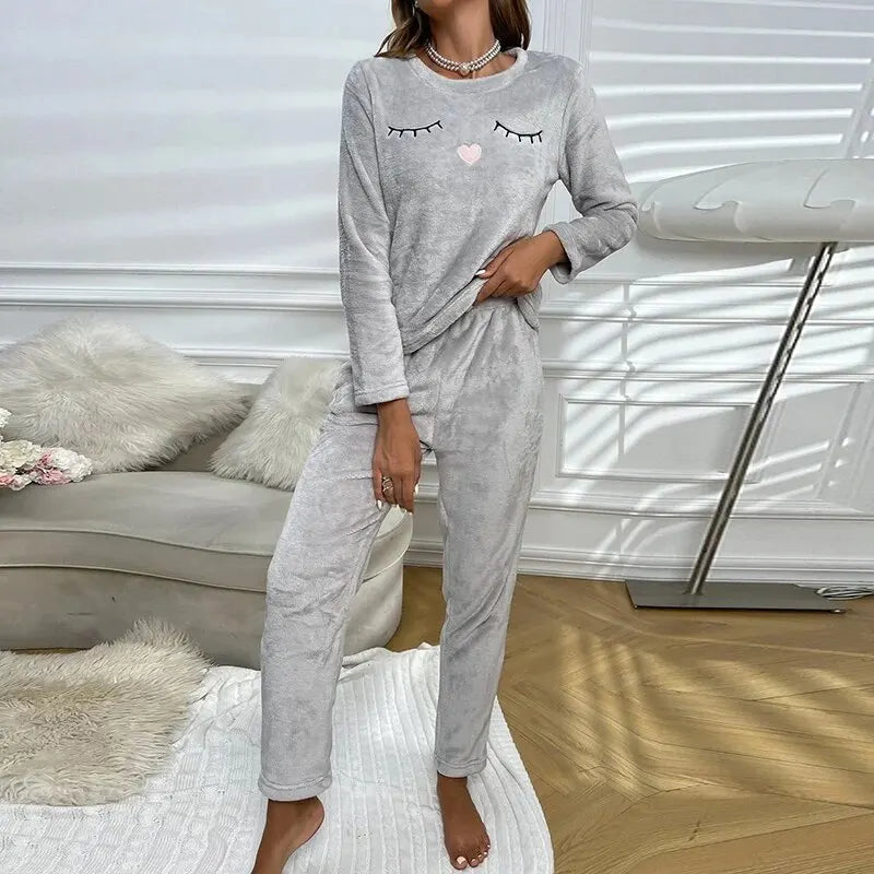 Levoire | Ensemble De Nuit Confortable Avec Manches Longues Et Impressions Brodées