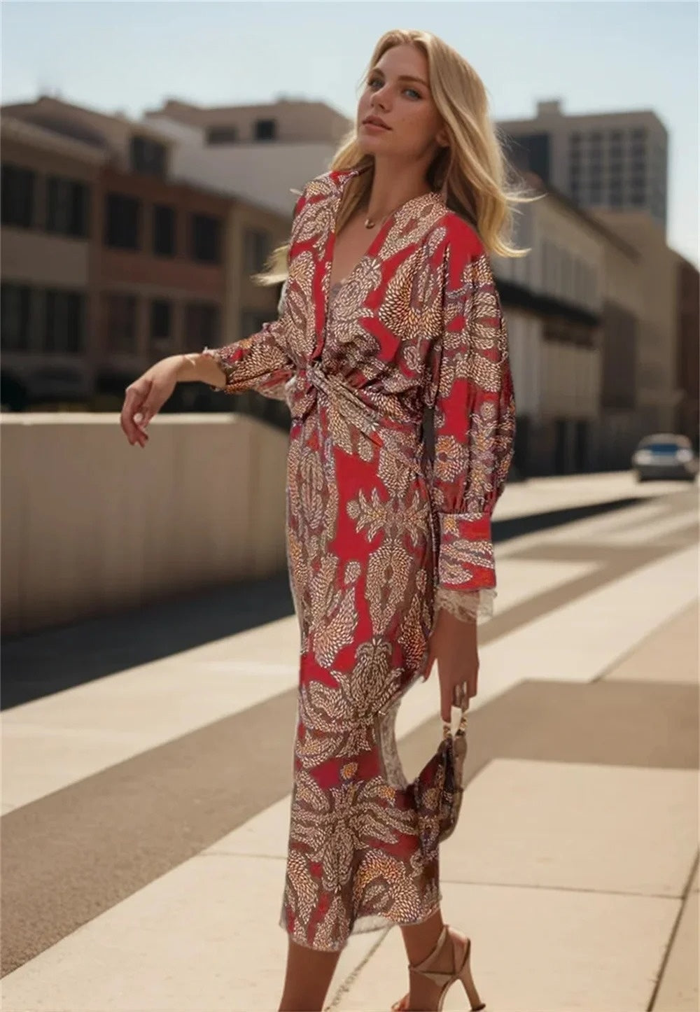 Levoire | Robe En Soie Exclusive Pour Des Occasions Raffinées Rot