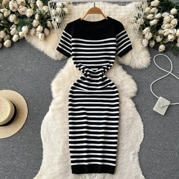 Levoire | Robe De Plage À Rayures Tissées Noir Une taille