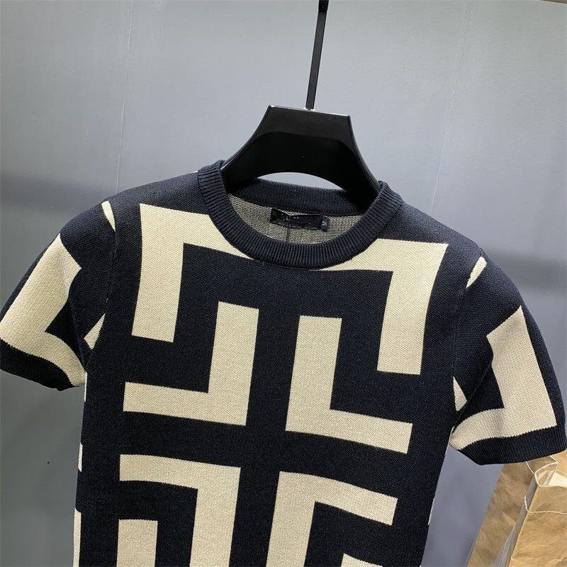 Levoire | Design Unique T-Shirt