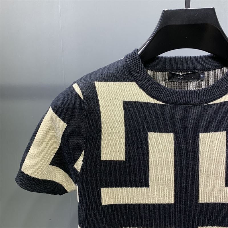 Levoire | Design Unique T-Shirt