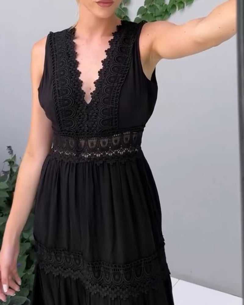 Levoire | Élégant Robe Midi À Décolleté En V