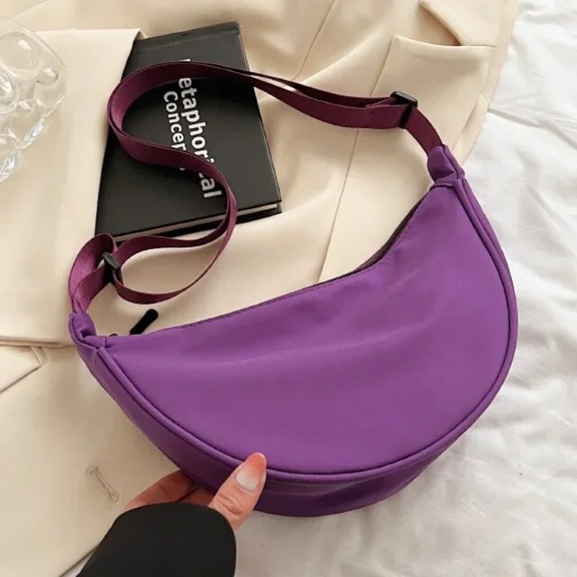 Levoire | Sac à poitrine pour femmes Tummelacquer