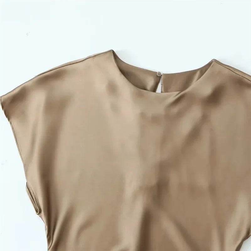 Levoire | Robe Midijupe En Satin Élégante