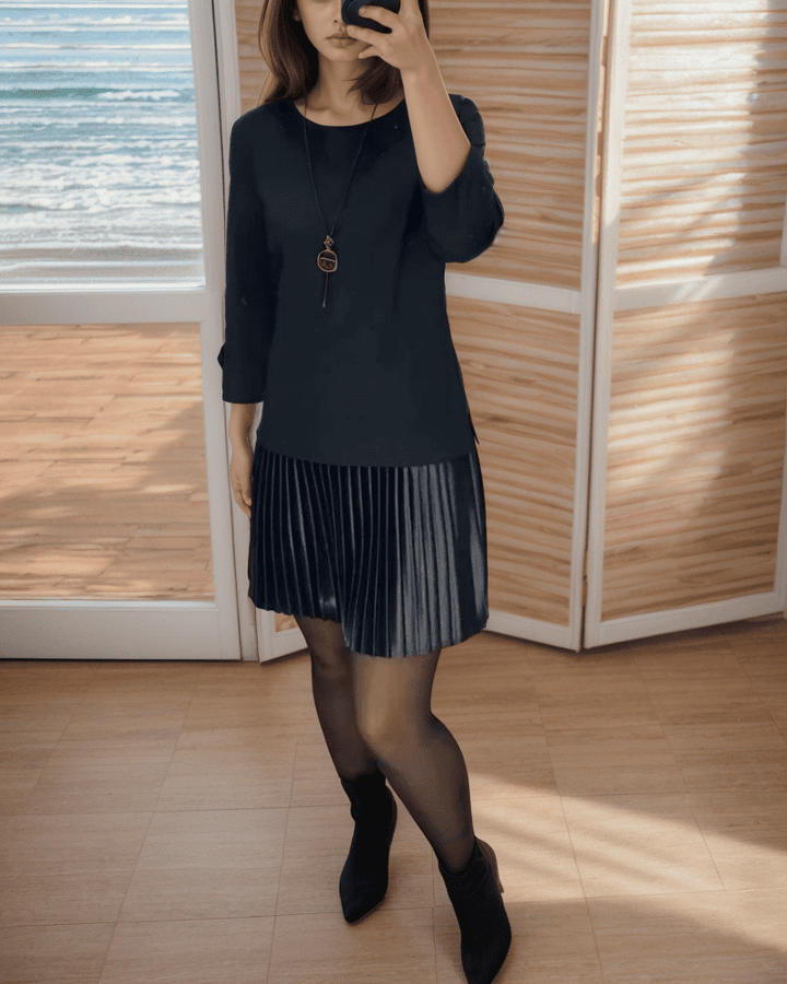 Levoire | Robe Élégante Avec Des Panneaux Froncés Noir