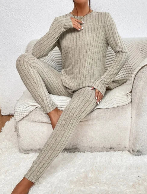 Levoire | Pull & Ensemble de pantalons Beige