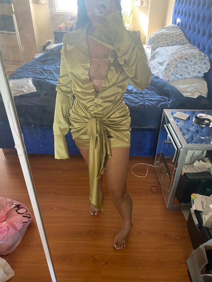 Levoire | Satin Manches Longues Bandage Robes Mini