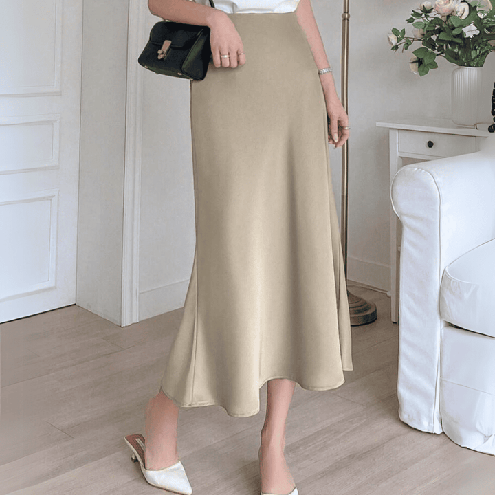 Levoire | Midi Doriana Satin Haute Taille Beige