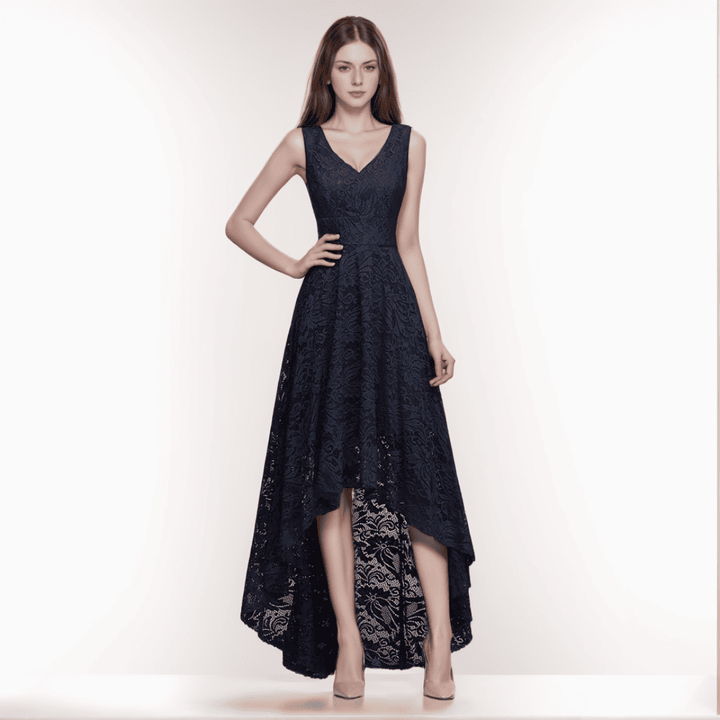 Levoire | Robe En Dentelle Lilly Asymétrique Pour Les Mariages Marin