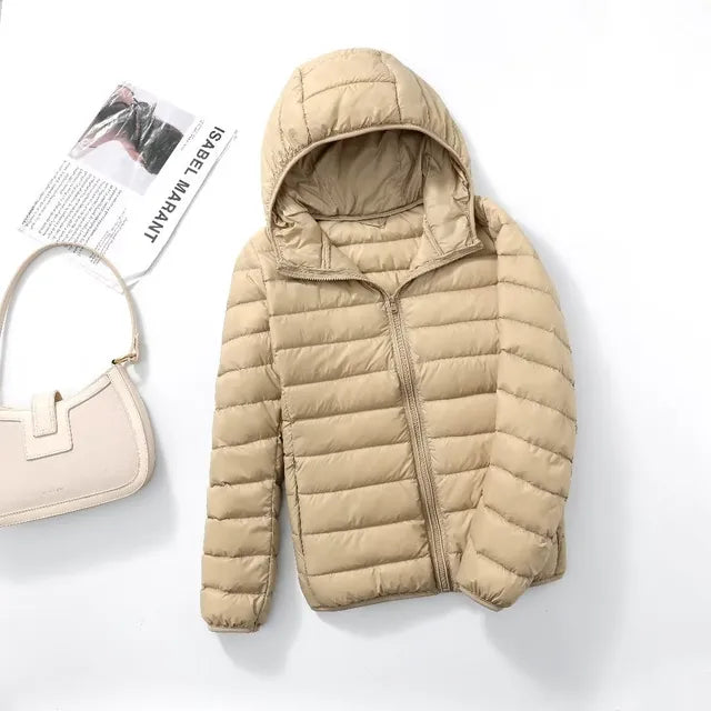 Polina | Les nouveaux manteaux en duvet ultralégers et compressibles avec capuche Champagne