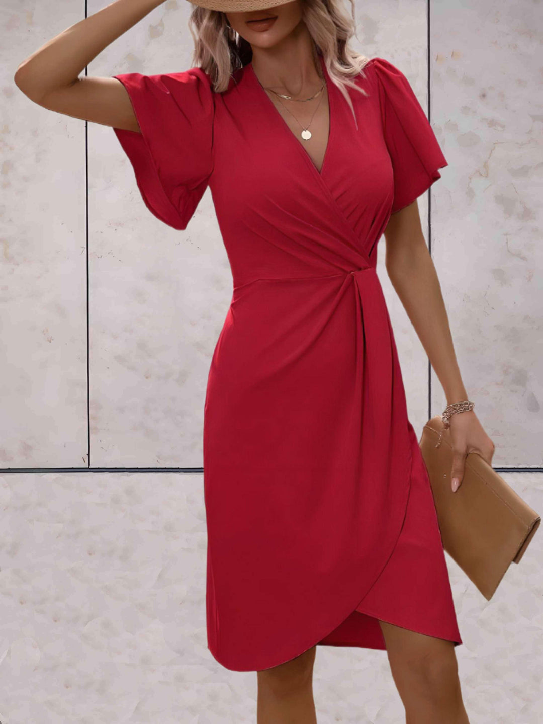 Levoire | Robe Élégante À Col En V Avec Manches Papillon, Mi-Genou