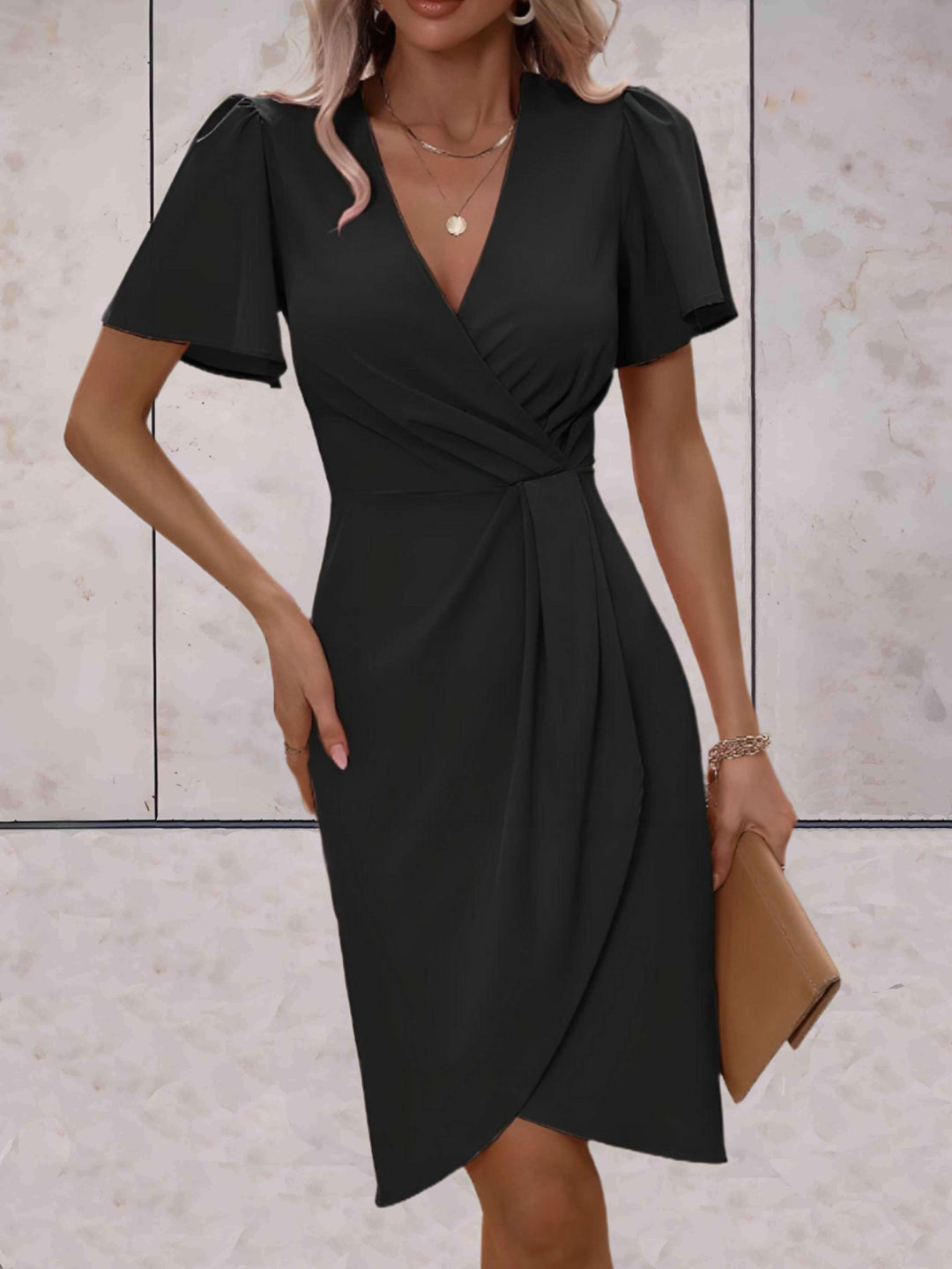 Levoire | Robe Élégante À Col En V Avec Manches Papillon, Mi-Genou Noir