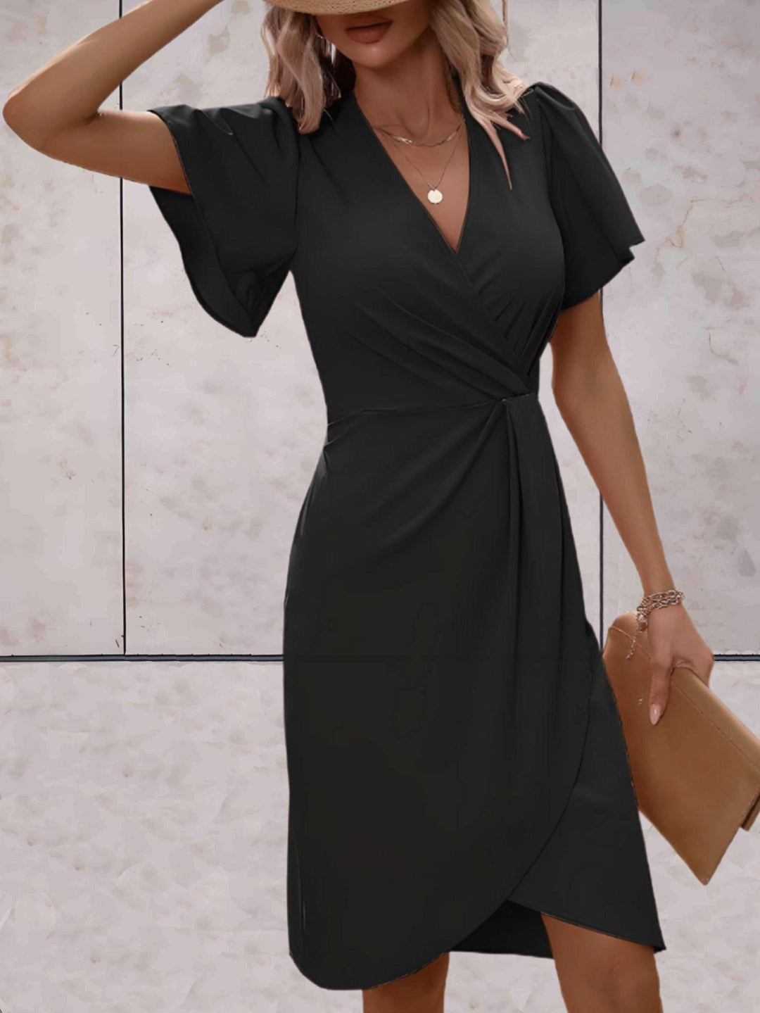 Levoire | Robe Élégante À Col En V Avec Manches Papillon, Mi-Genou