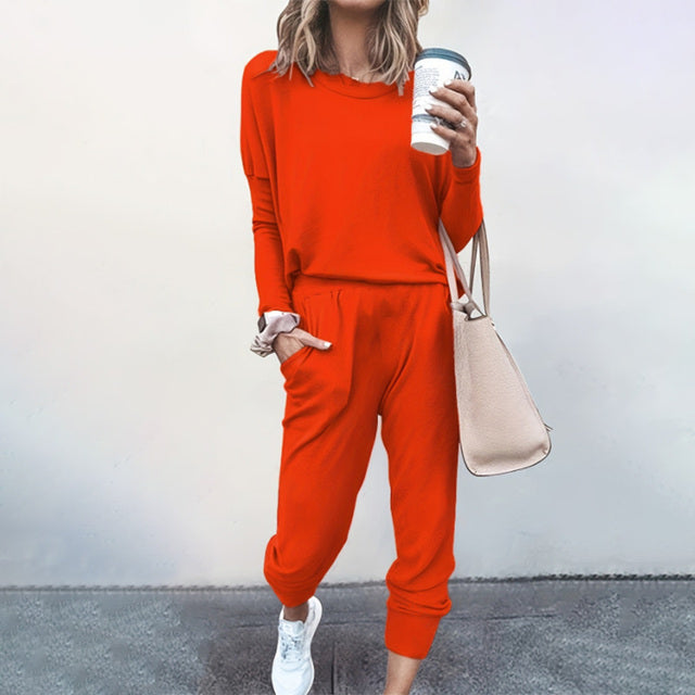 Levoire | Ensemble Deux Pièces Pour Femmes Au Design Moderne Rouge (Seulement 8 unités disponibles)