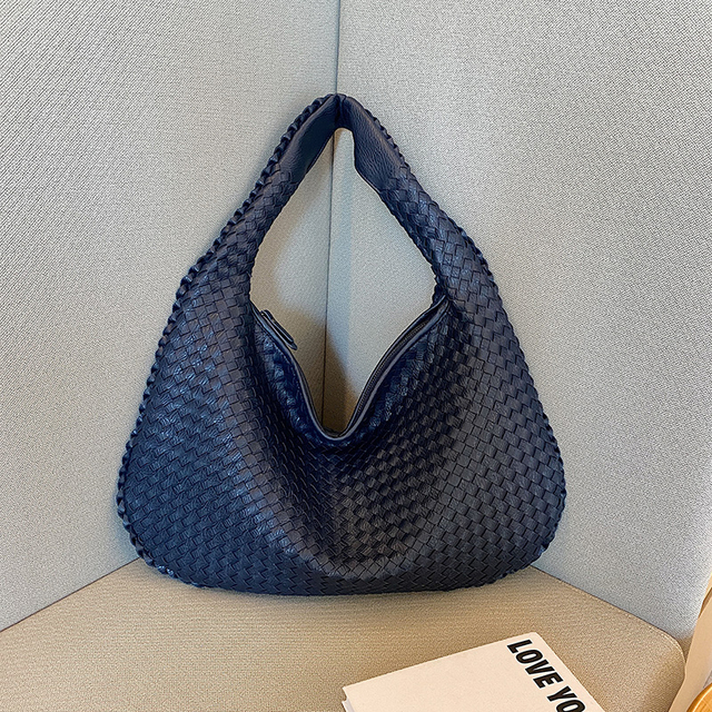 Levoire | Luxe Rinnattu Sac Merensininen