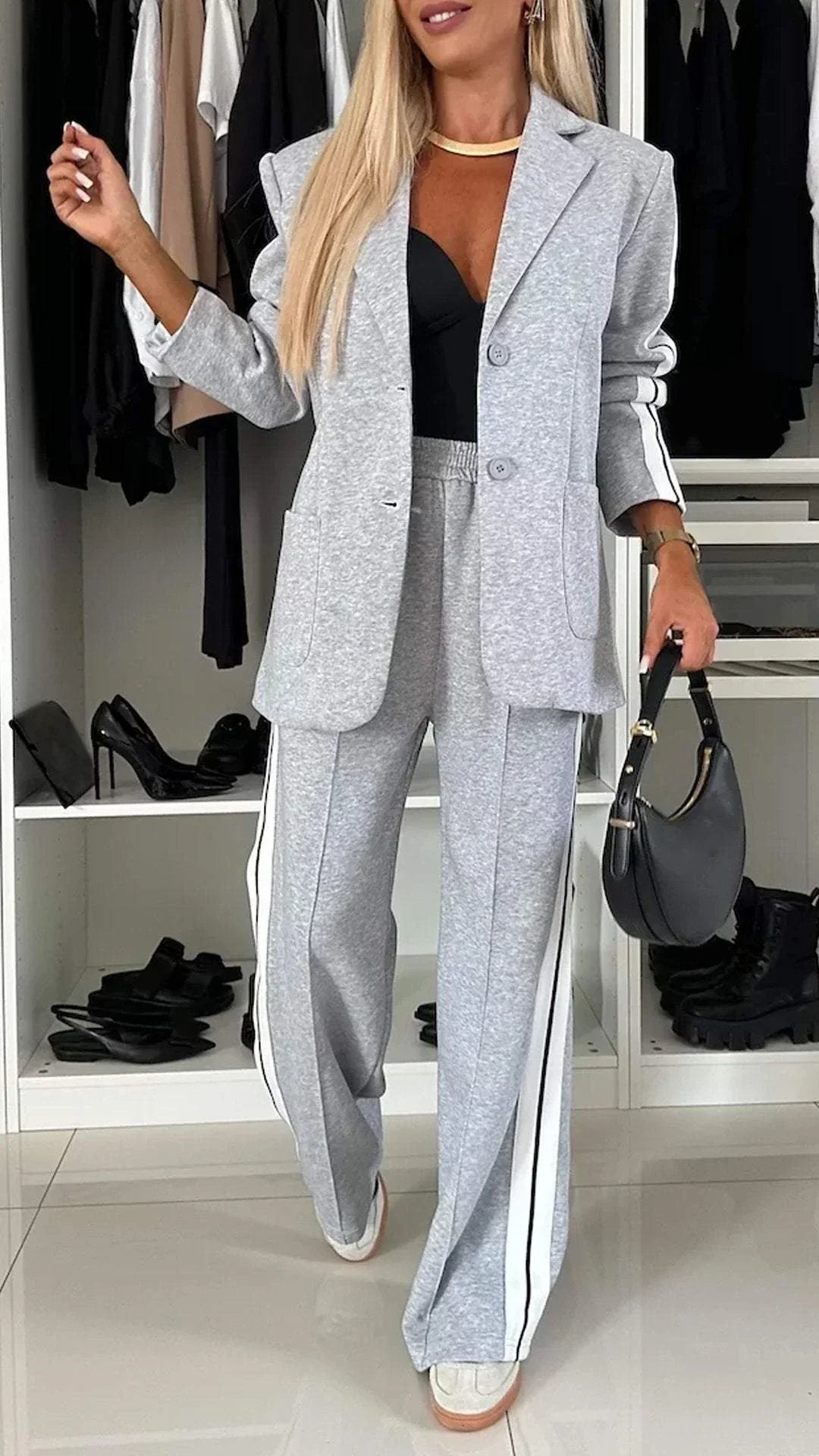 Levoire | Ensemble De Sport Avec Des Lignes Élégantes Gris