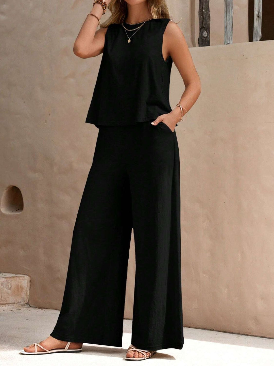 Levoire | Haut Col Rond Sans Manches Et Pantalon À Jambes Larges Noir