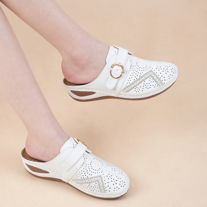 Levoire | Confortables Femmes Pantoufles Avec Semelle De Massage Blanc