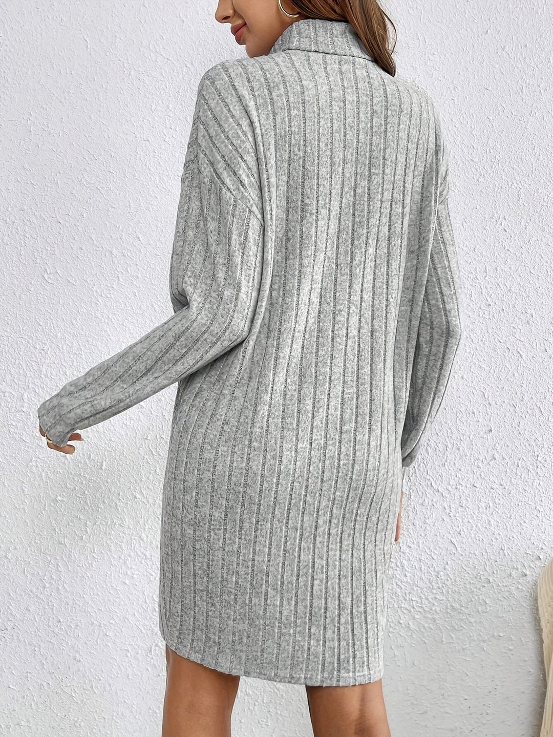 Levoire | Robe À Col Montant Combinée Avec Manches Longues En Matériau Tricoté