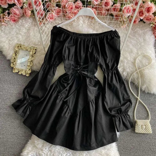Levoire | Robe trapèze à manches longues avec taille étroite