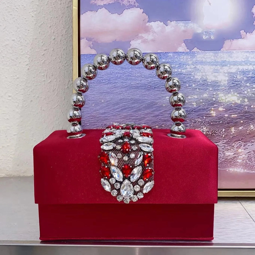 Levoire | Petit sac carré avec des strass français brillants en tête de diamant Rot