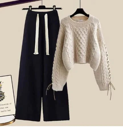 Levoire | Ensemble de pull Robe composée de pantalons noirs et d'un pull couleur khaki