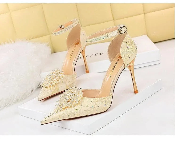 Levoire | Helmi et sandales peep-toe en diamant avec talons