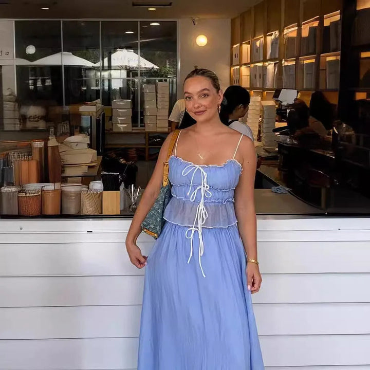 Levoire | Robe d'été avec une jolie jupe et un lien, avec des bretelles