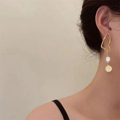 Levoire | Boucles D'Oreilles Baroques Asymétriques Avec Perle Et Accents Dorés