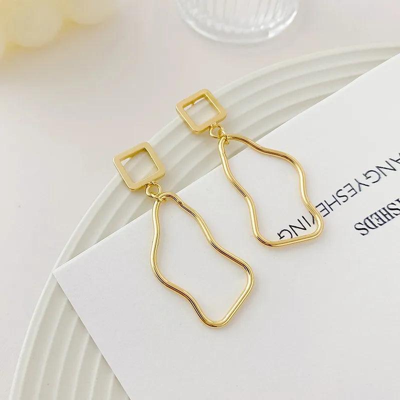 Levoire | Boucles D'Oreilles Baroques Asymétriques Avec Perle Et Accents Dorés Style 3