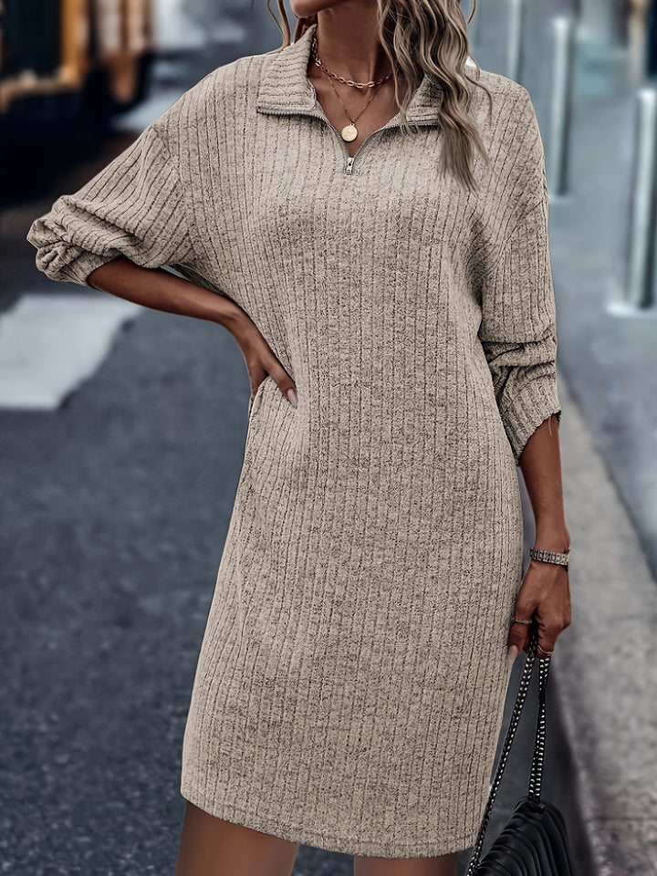 Levoire | Robe En Tricot Rayé Avec Zip Et Revers