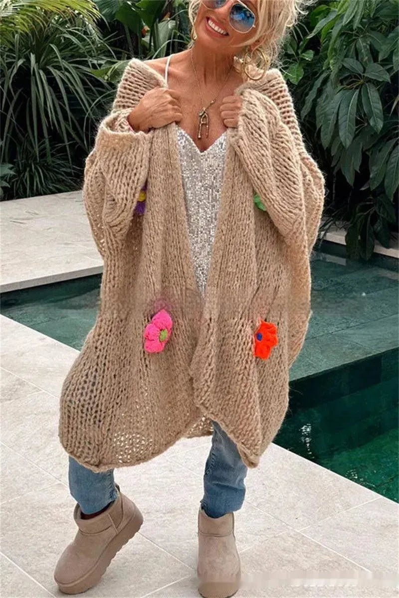 Levoire | Cardigan en tricot long avec des fleurs Khaki