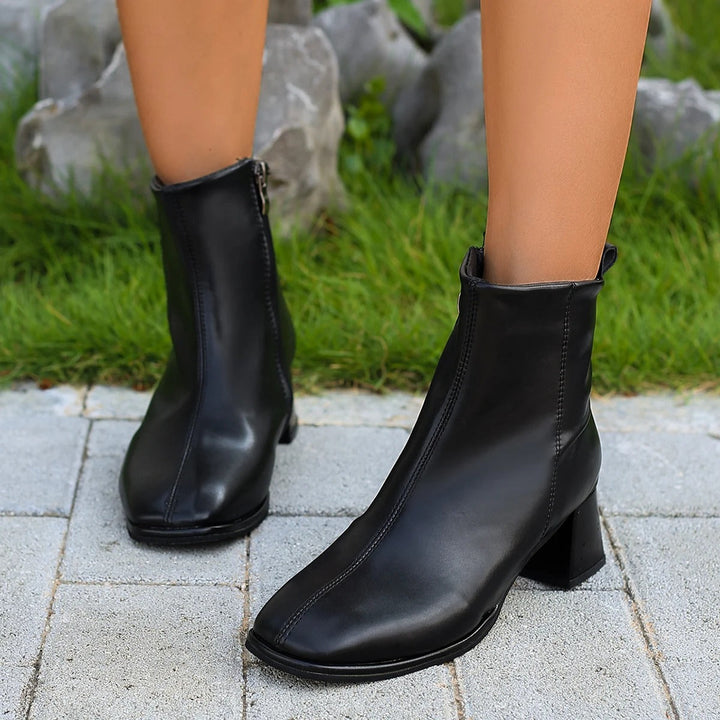 Levoire | Bottines À Talons Bloc Dans Un Style Classique