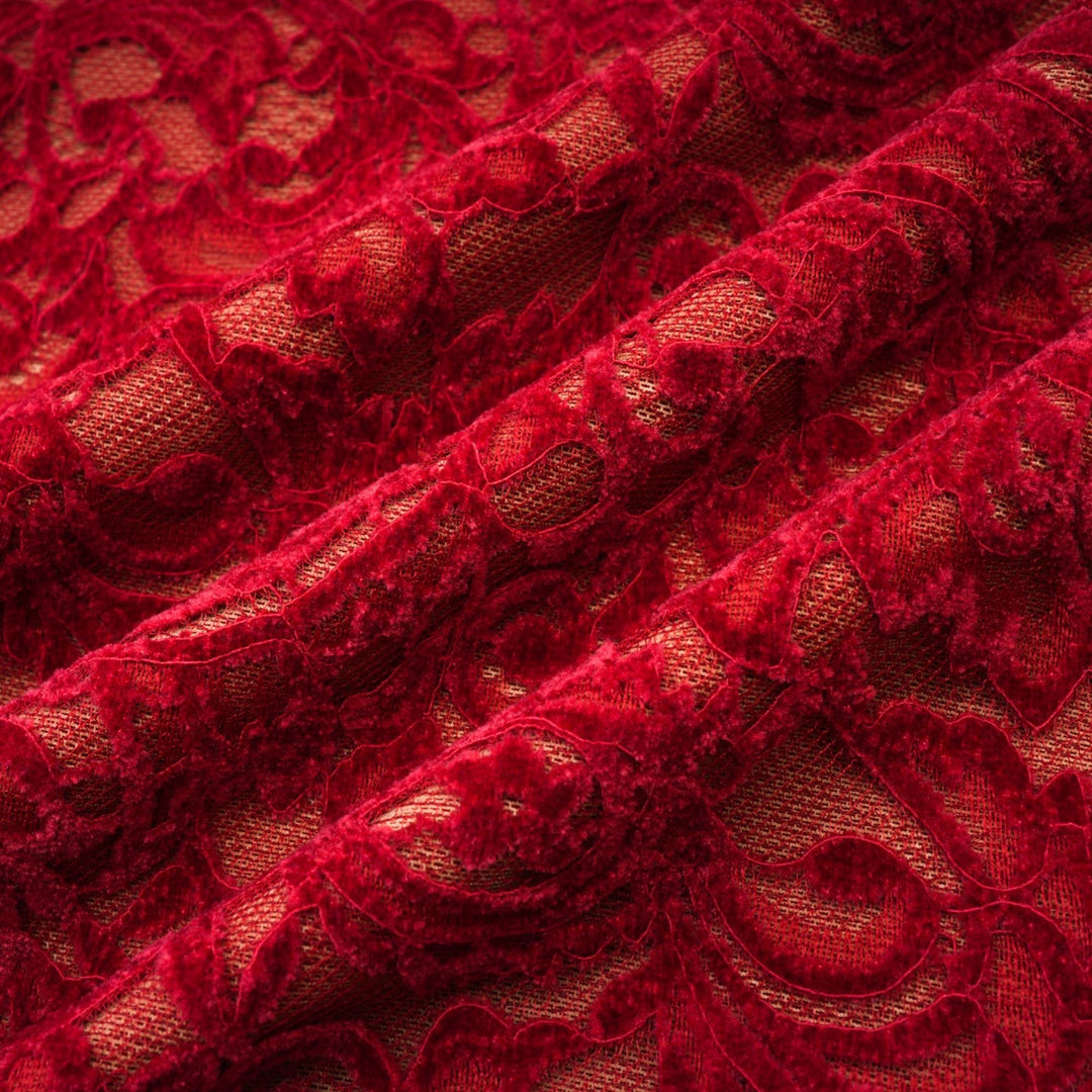 Levoire | Robe Midi Rouge Garnie (Avec Gants)
