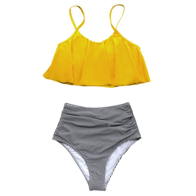 Levoire | Une Robe Colorée Avec Des Volants Jaune