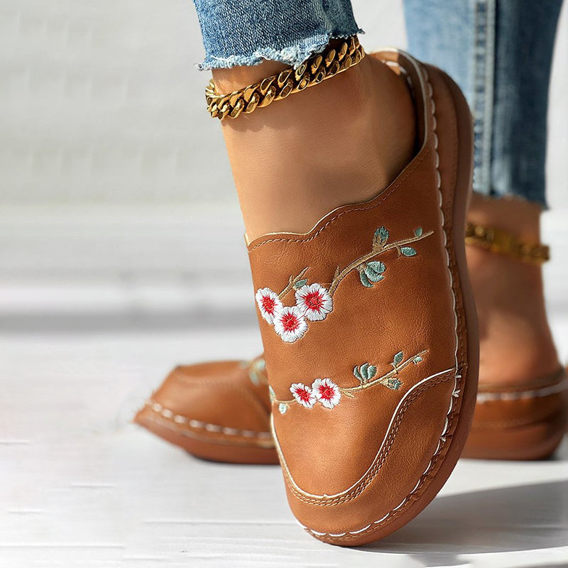 Levoire | Pantoufles Brodées Avec Fleurs Marron
