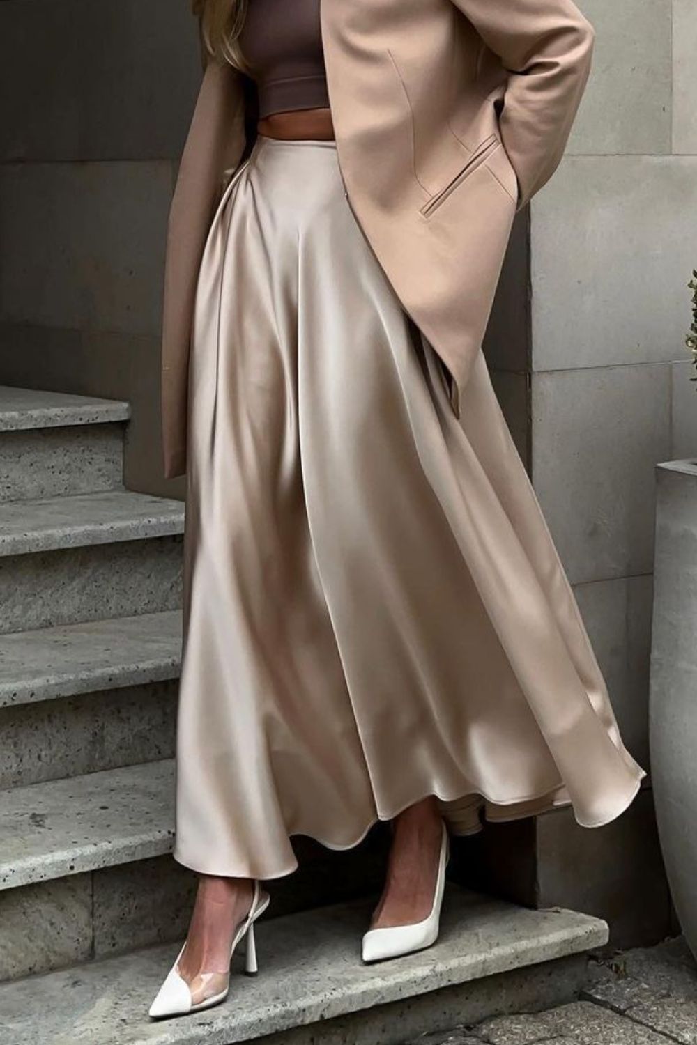 Levoire | Taille Élastique Dos Satin Minx Jupe Élégante & Confortable Khaki