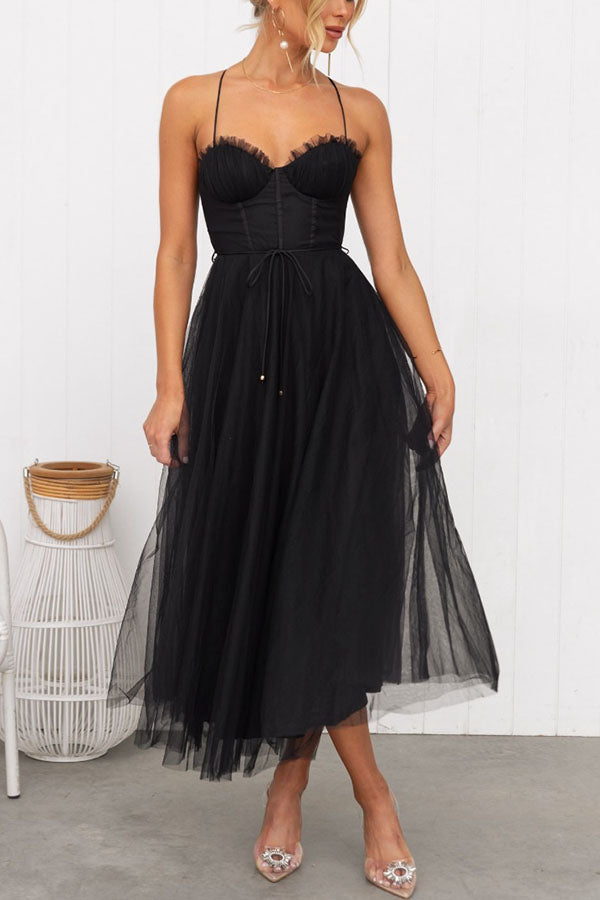 Levoire | Robe Maxi Élégante Conception Fluide Décolleté En V Bretelles Liberté Tissu Léger Noir