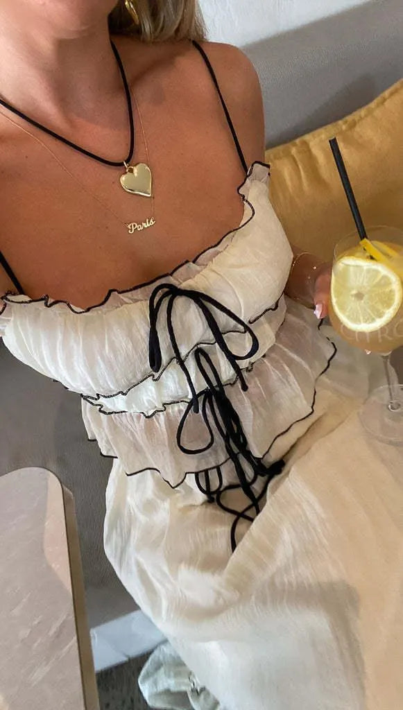 Levoire | Robe d'été avec une jolie jupe et un lien, avec des bretelles