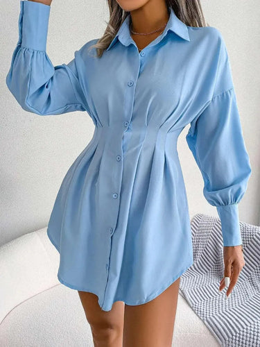 Levoire | Robe asymétrique, ajustée au corps avec des manches courtes