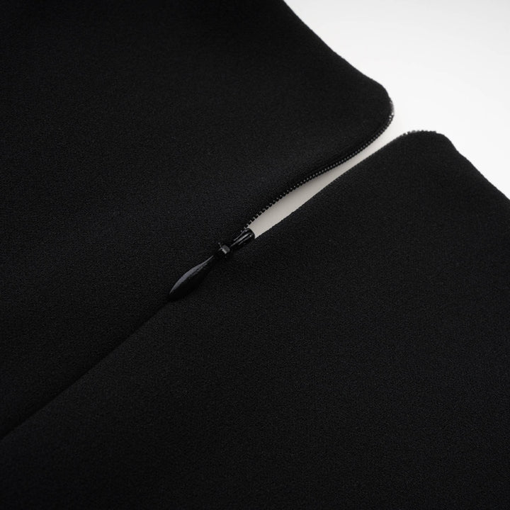 Levoire | Détail De Bouton Noir Robe Mini