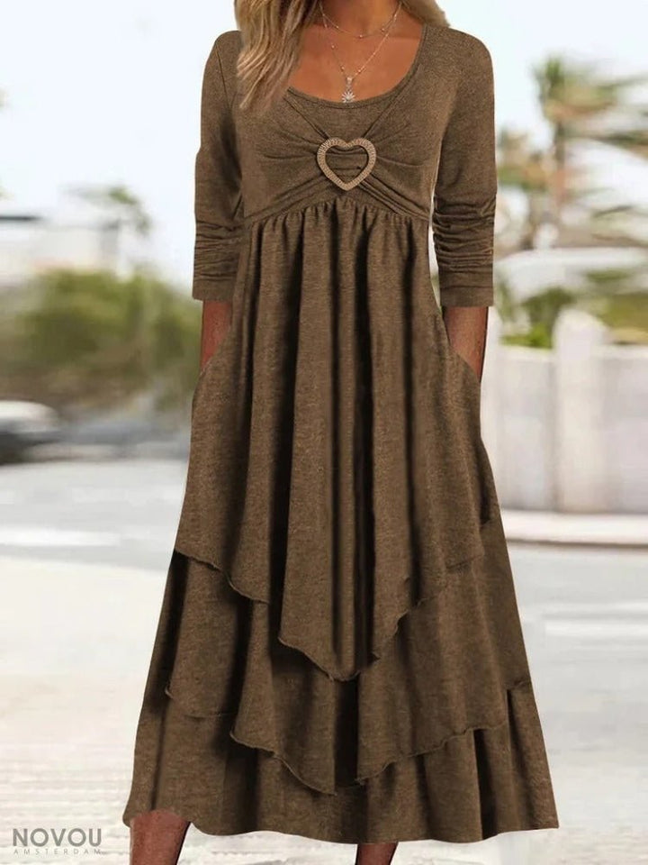 Levoire | Robe Élégante En Silhouette Simple Braun