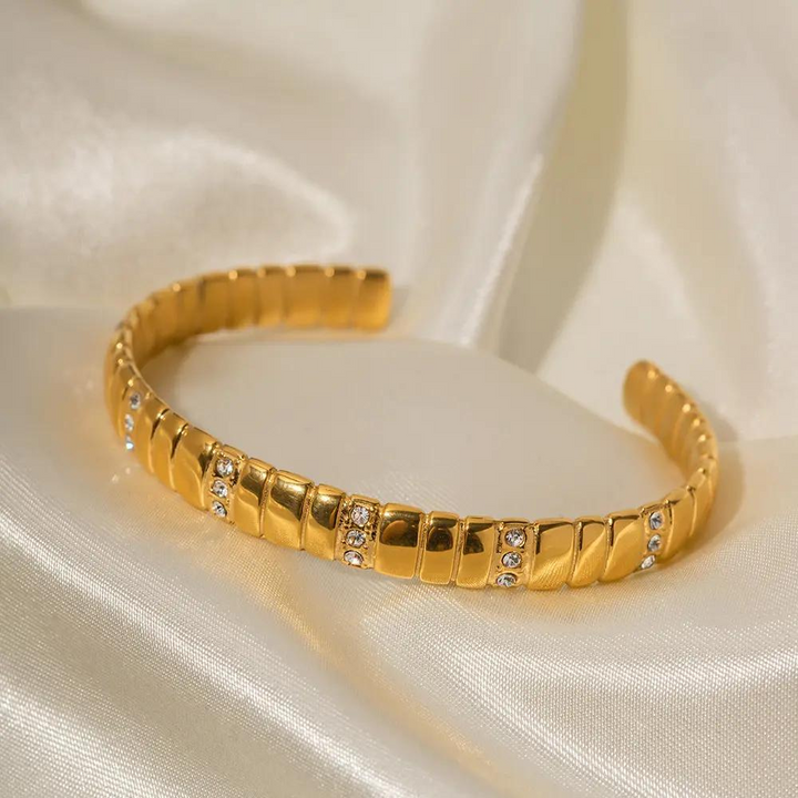 Levoire | Élégant Or & Pierre Bracelet Manchette