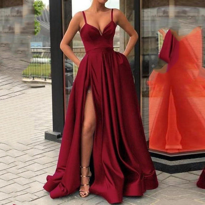 Levoire | robe longue satin sans bretelles fente latérale élégante unie BORDEAUX