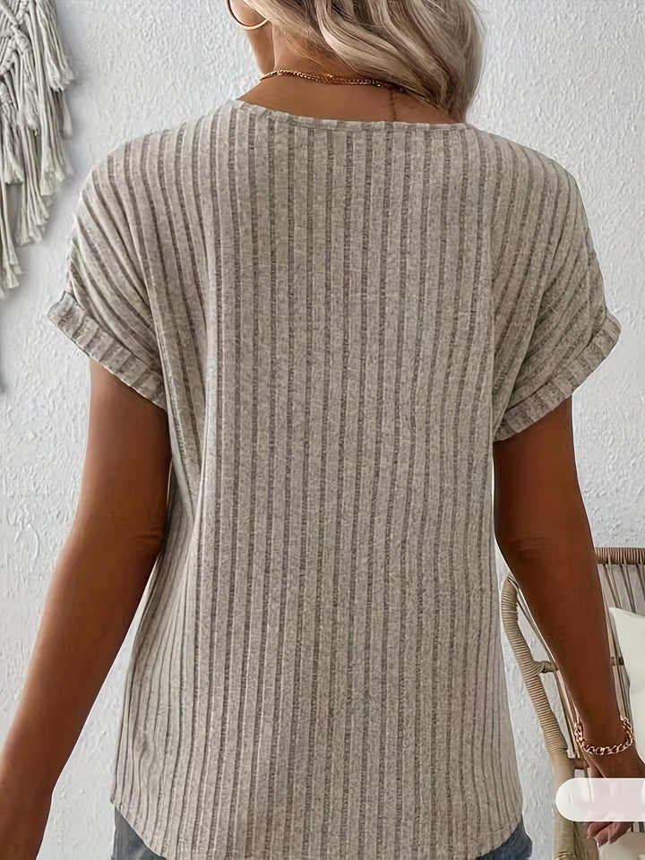 Levoire | T-shirt à Col V Ribattu à Manches Courtes