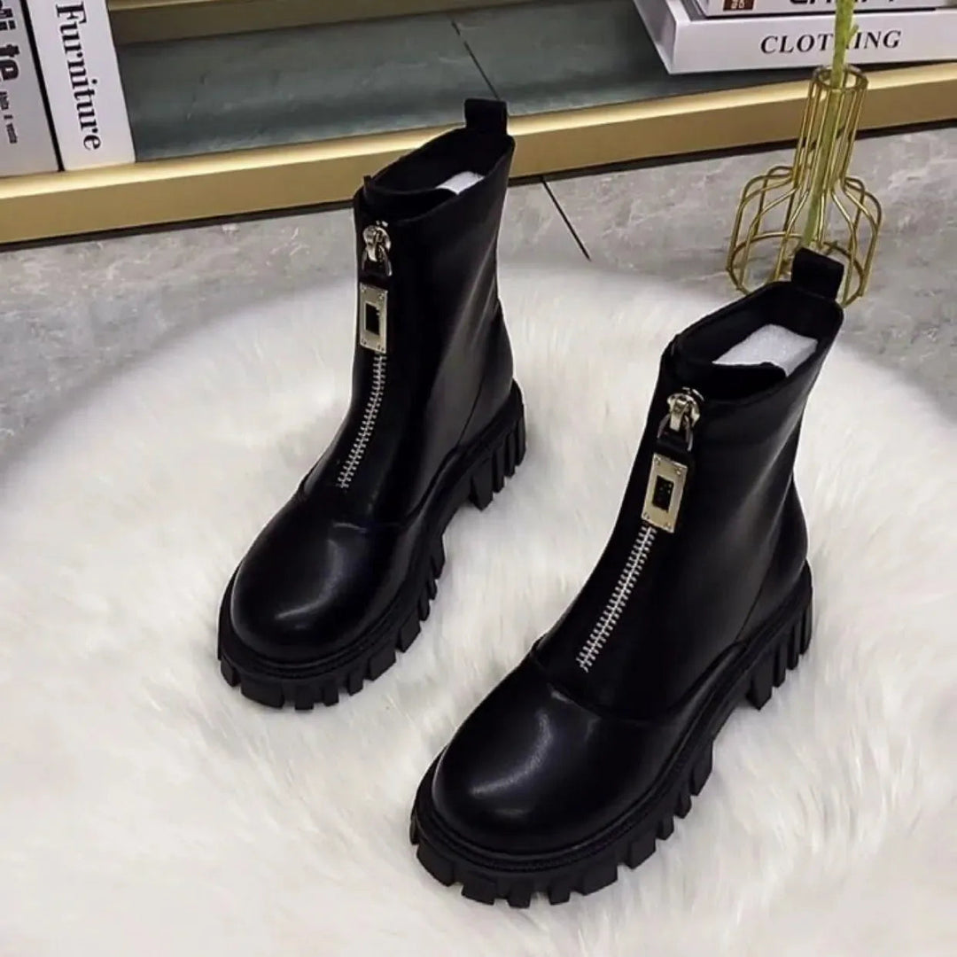 Levoire | Bottes élégantes pour femmes – style et caractère pour chaque look ! Doublure noire individuelle
